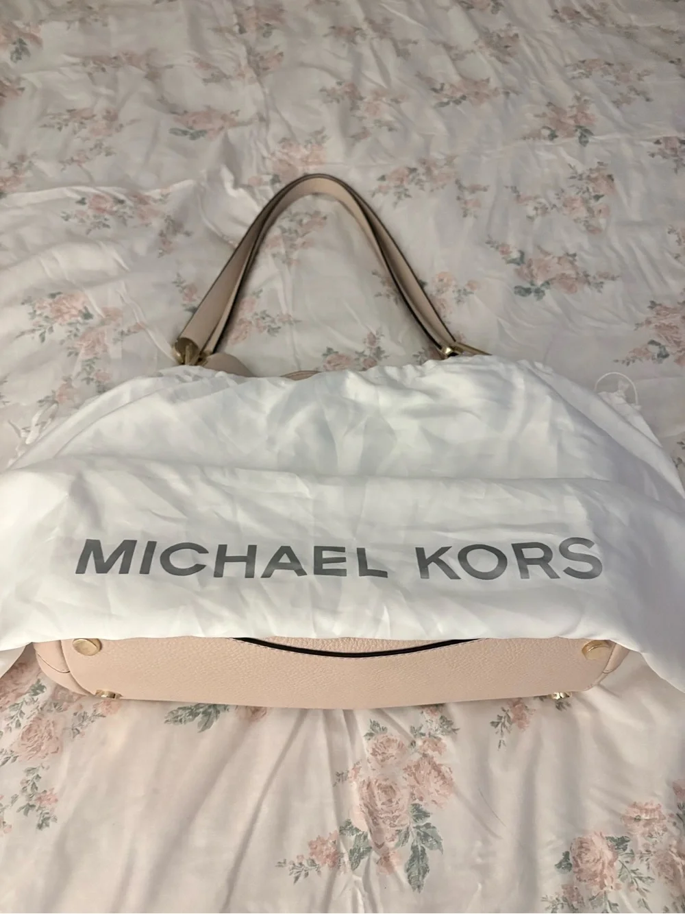 Michael Kors Pale Pink Pebbled Leather Shoulder Bag with Gold Hardware